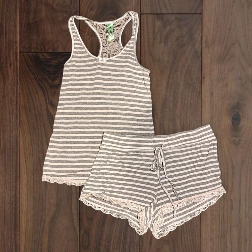 Coquette grey and white stripped pijama set